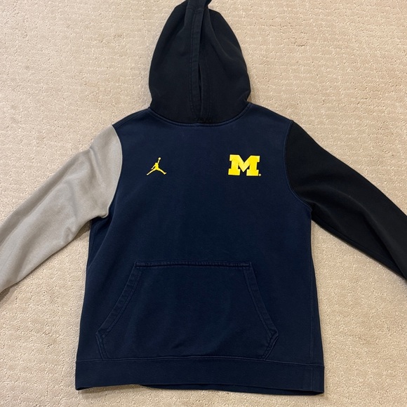 Jordan Kids' Black, Gray, and Navy Hoodie‎ - Picture 1 of 4
